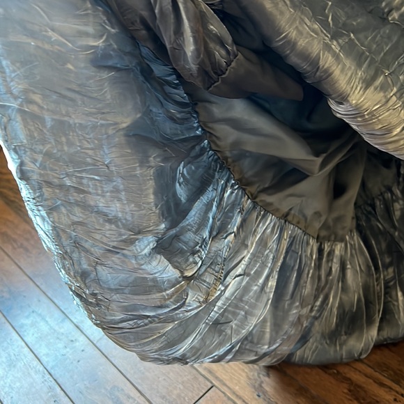 Silver Crinkle Taffetta Gown Spaghetti Straps - Picture 6 of 8